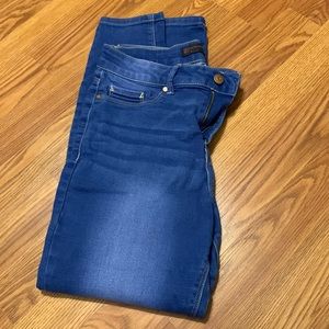 No boundaries skinny stretch jeans